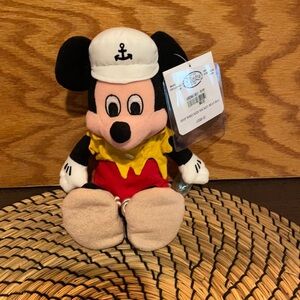 Original NWT Disney Shipwrecked Mickey beanie plush